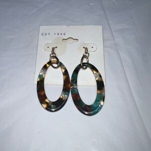 Established 1946‎ Tortoise Shell Plastic Oval Dangle Earrings